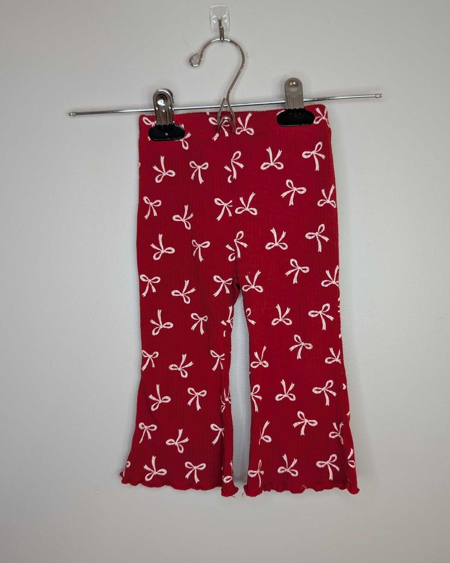 Lila & Jack Ribbed Flare Bow Leggings – 12–18M