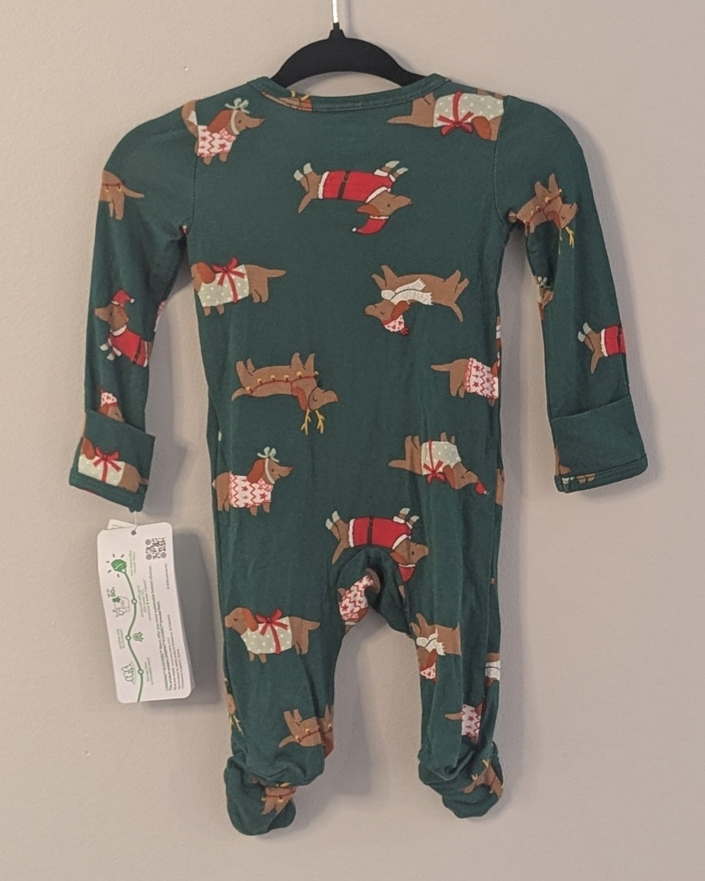 Carter’s Holiday Footed Sleeper – Newborn