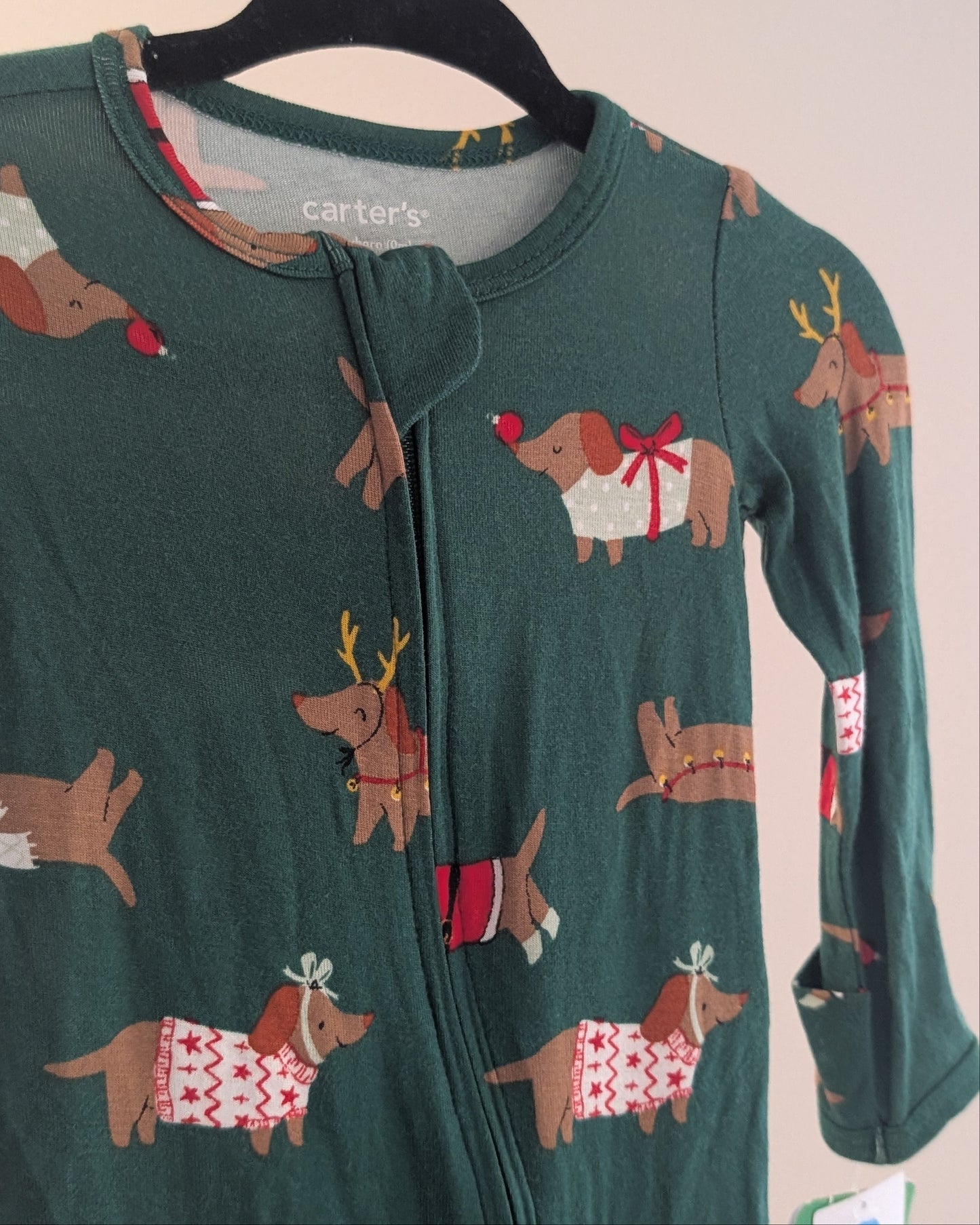 Carter’s Holiday Footed Sleeper – Newborn