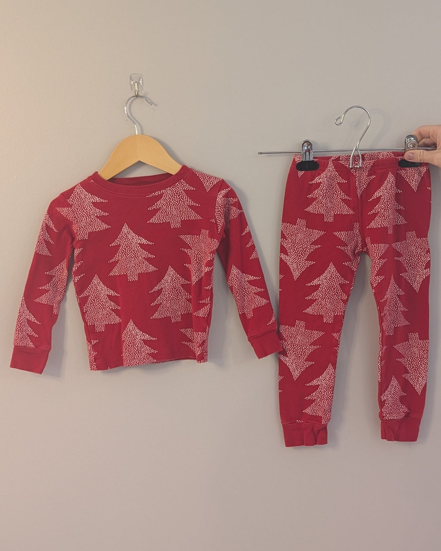 Carter’s Christmas Tree Pajama Set – 4T